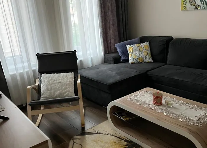 アパート Marsy サンダンスキ