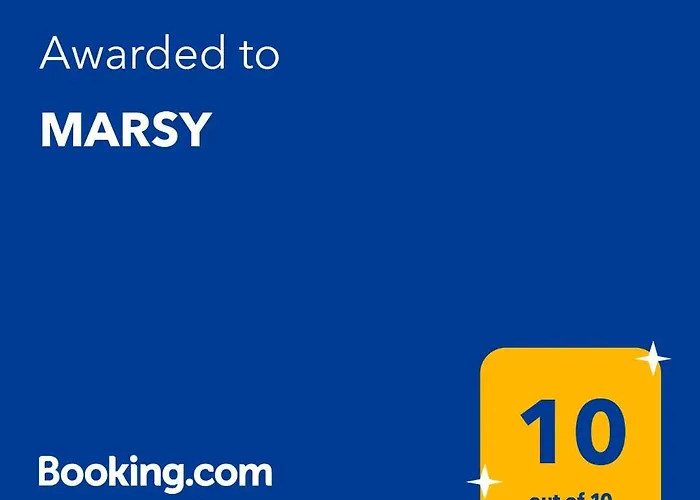 Marsy アパート サンダンスキ